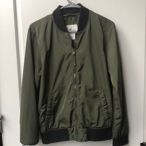 Army green men’s bomber jacket